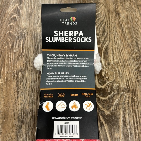 NWT Sherpa Slumber Socks - Picture 4 of 5